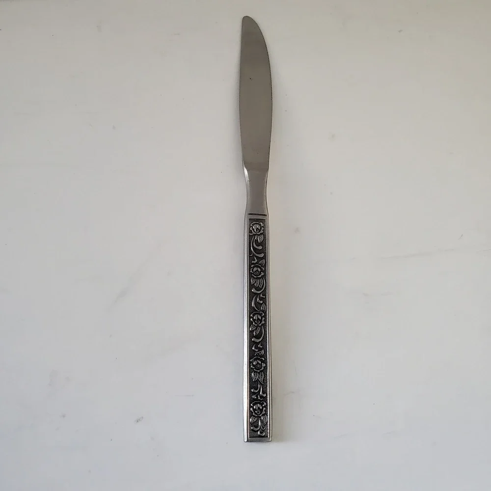 Nasco Stainless Japan Dinner Knife Vintage Floral Rose Blackened Handle Serrated